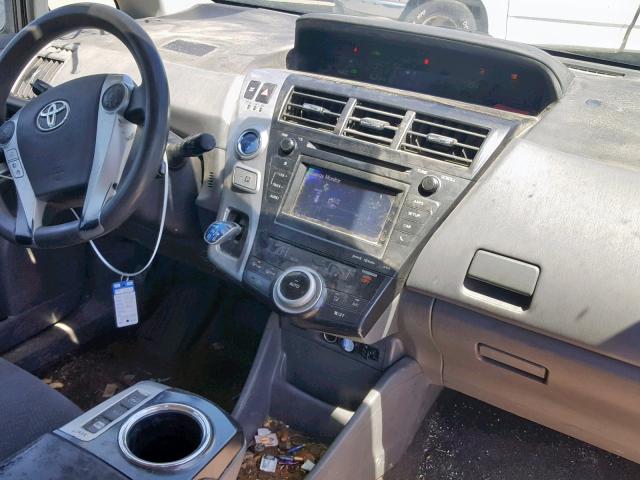 Toyota Prius V 2014