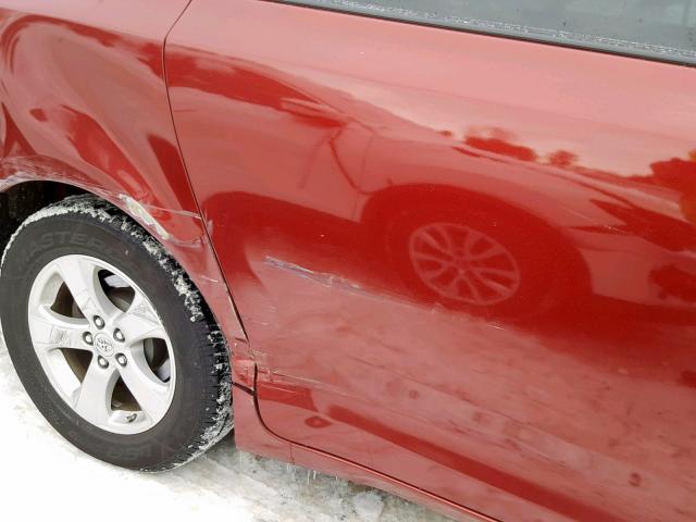 Toyota Sienna LE 2012