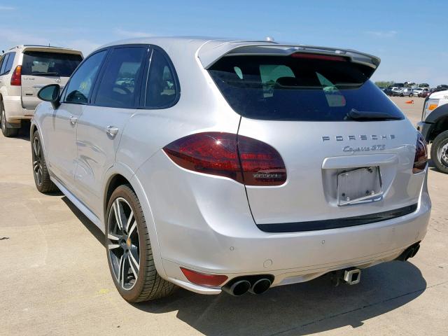 Porsche Cayenne GTS 2013