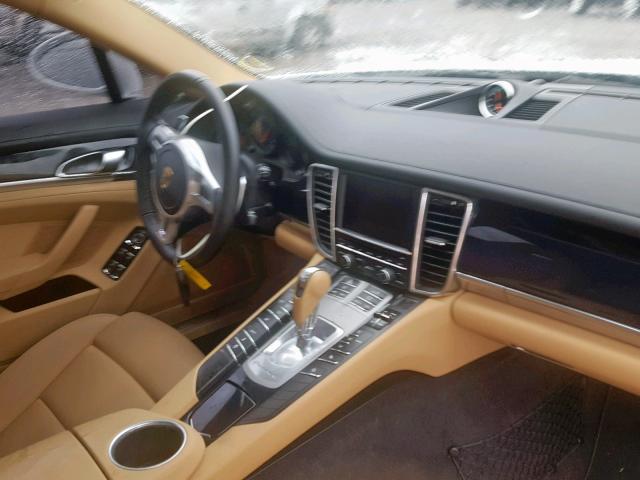 2016 PORSCHE PANAMERA 2