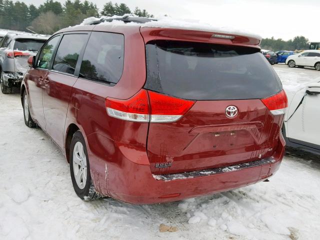Toyota Sienna LE 2012
