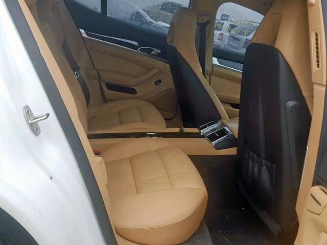 2016 PORSCHE PANAMERA 2