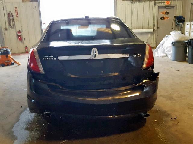 Lincoln MKS 2011